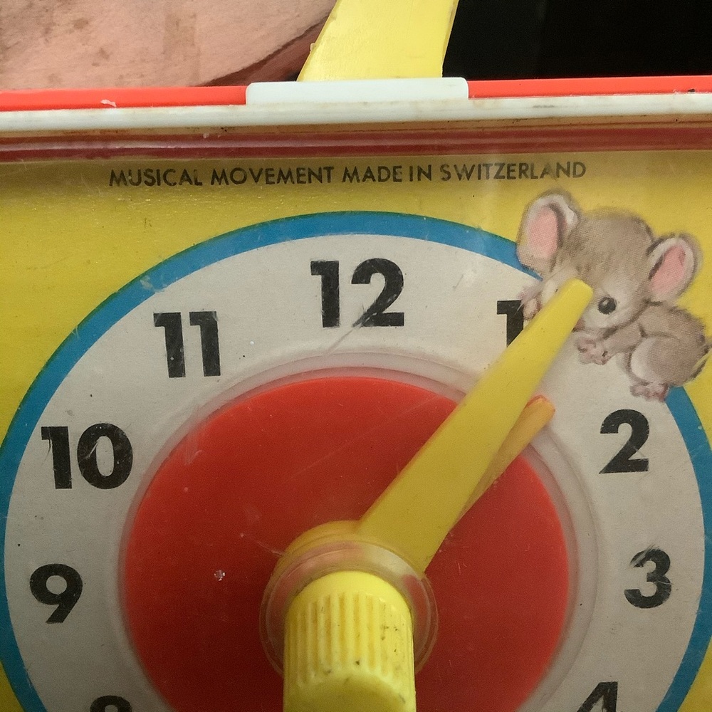 Vintage Fisher Price Wind-Up Clock Radio - Picture 7 of 11